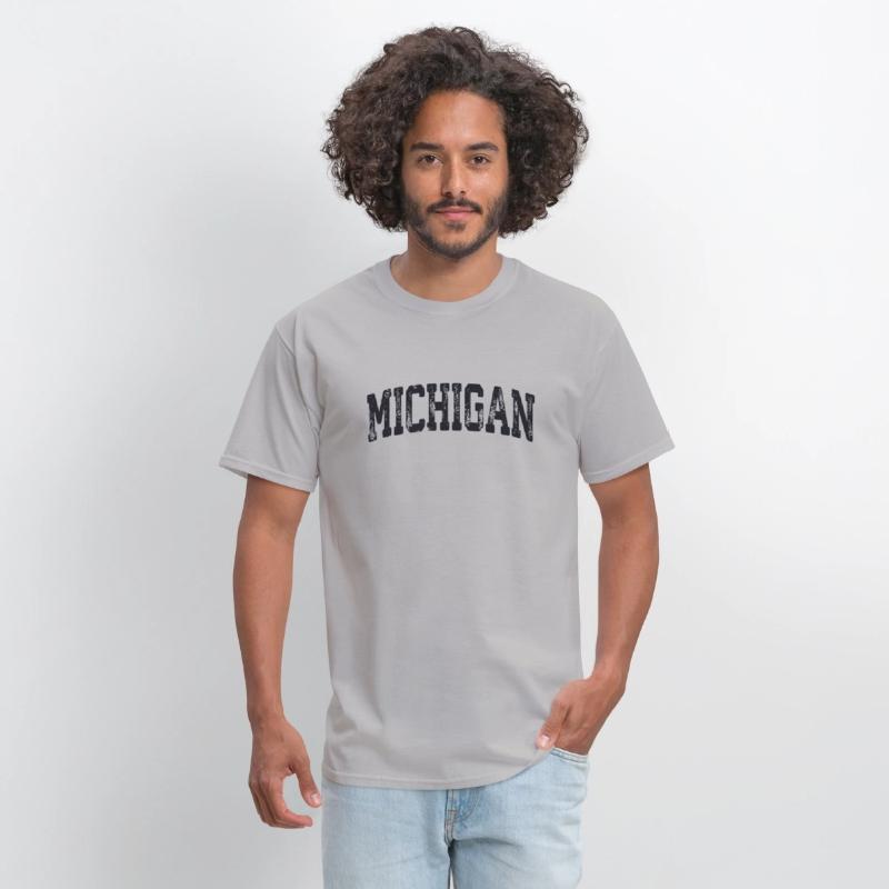 Vintage Michigan Crewneck College Style Sports Us